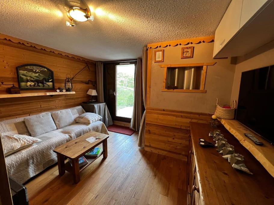 Appartement La Clusaz Avec Terrasse Sur Les Pistes De Ski マニグード エクステリア 写真